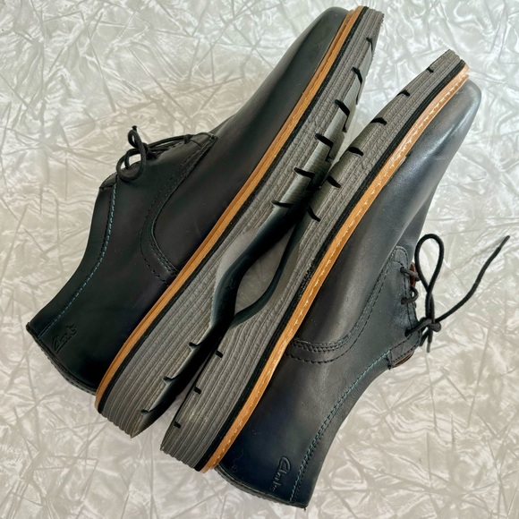 Clarks Black Leather Extralight Dress Oxfords 9 - Picture 4 of 9